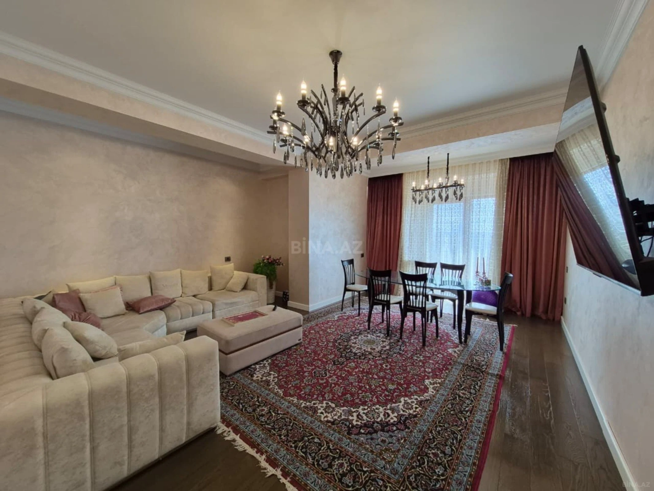 Kirayə verilir 3 otaqlı mənzil 170 m²