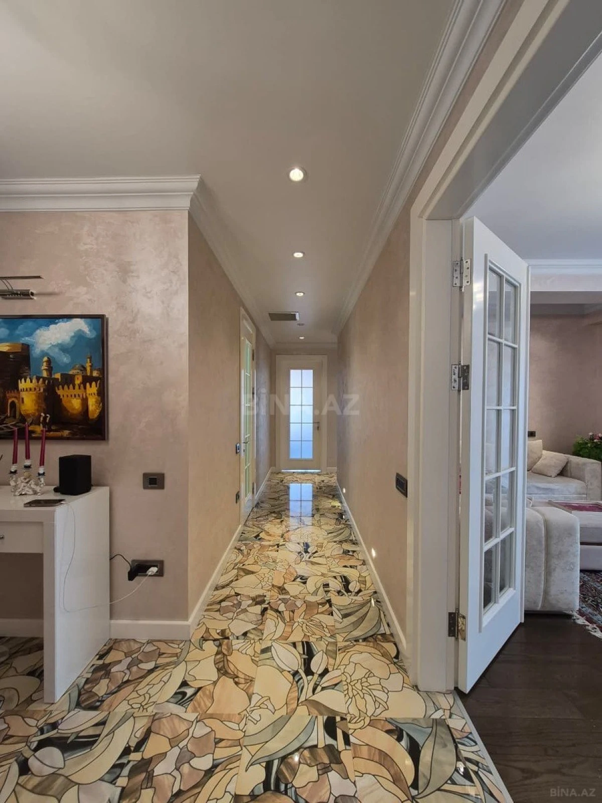 Kirayə verilir 3 otaqlı mənzil 170 m²