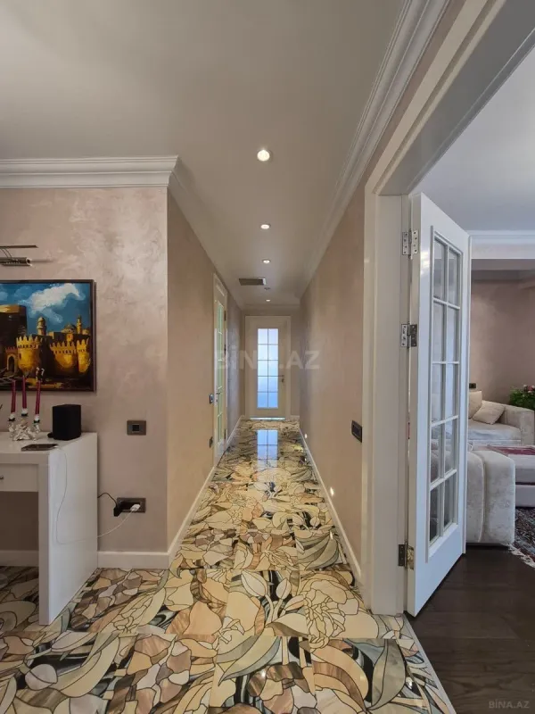 Kirayə verilir 3 otaqlı mənzil 170 m²