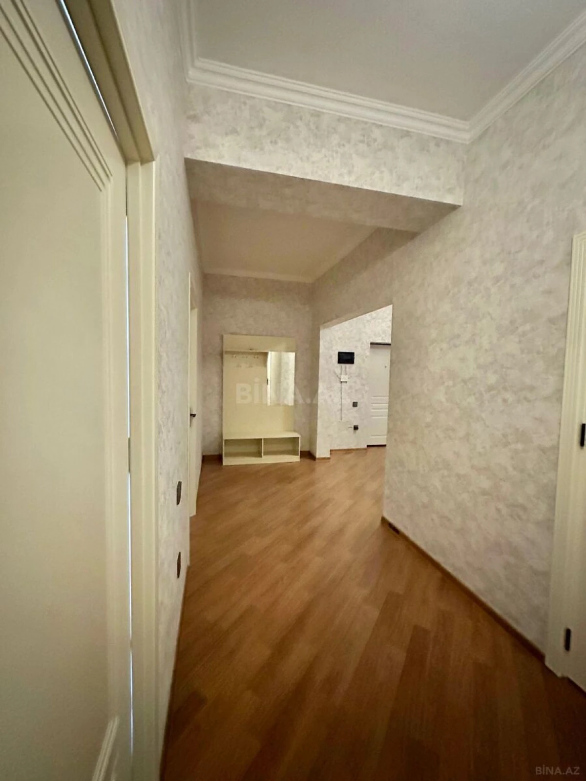 Kirayə verilir 3 otaqlı mənzil 120 m²