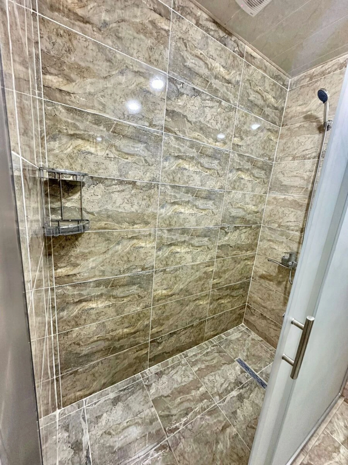 Kirayə verilir 3 otaqlı mənzil 120 m²