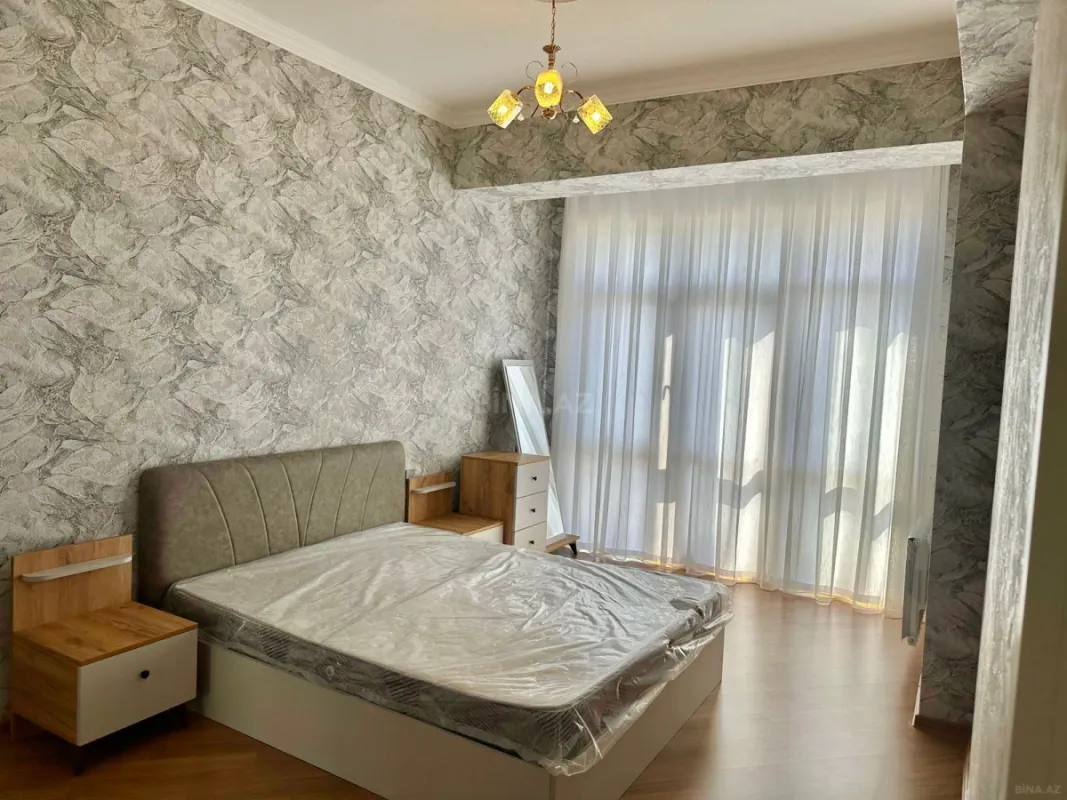 Kirayə verilir 3 otaqlı mənzil 120 m²