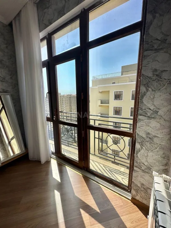 Kirayə verilir 3 otaqlı mənzil 120 m²