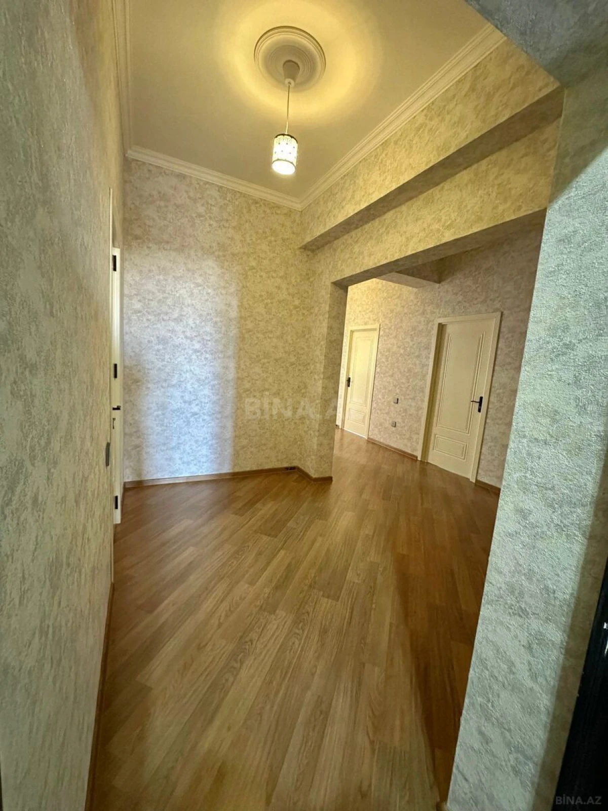 Kirayə verilir 3 otaqlı mənzil 120 m²