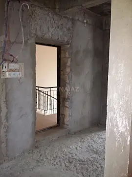 Satılır 5 otaqlı mənzil 220 m²