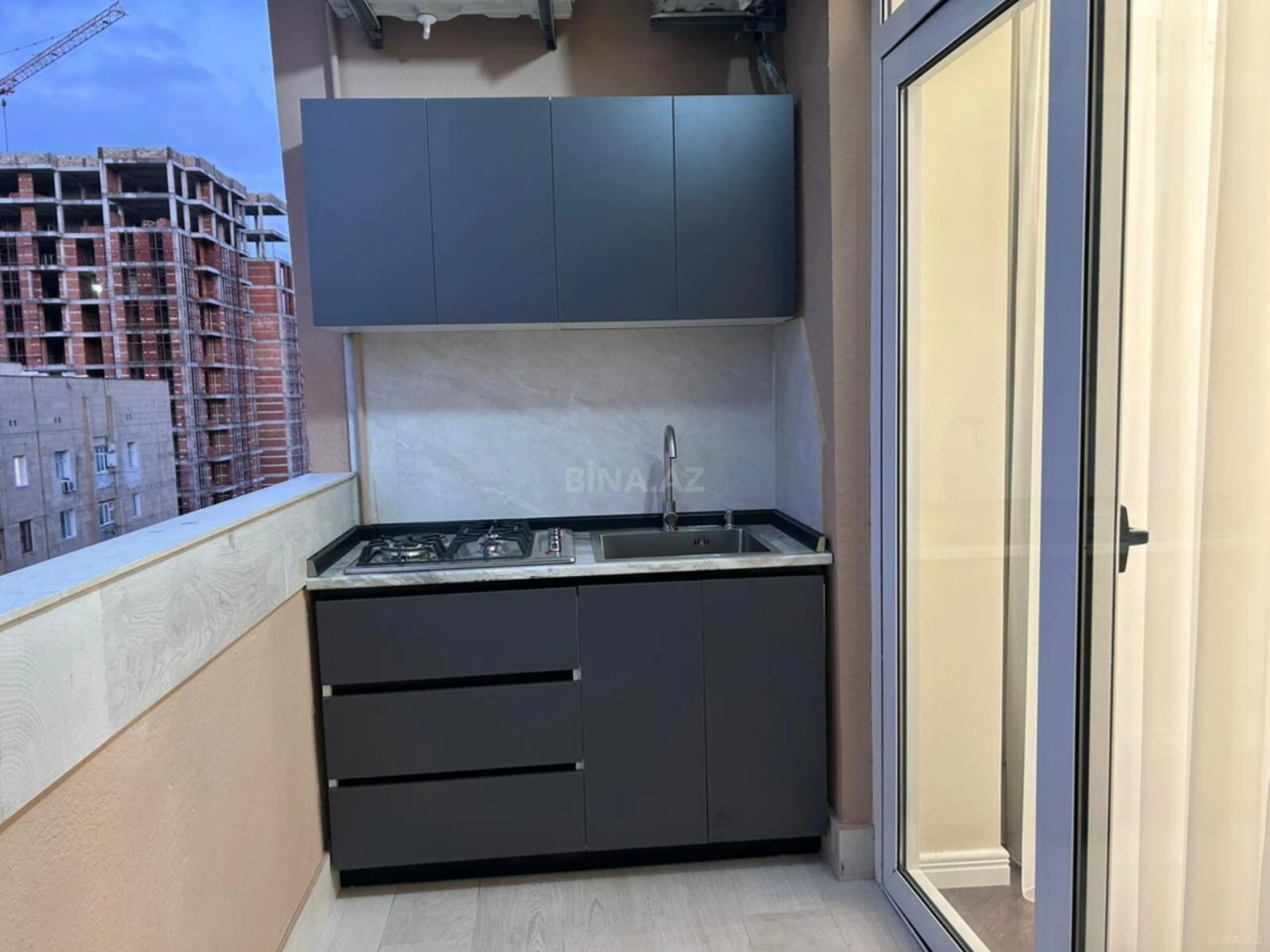 Satılır 3 otaqlı mənzil 95 m²