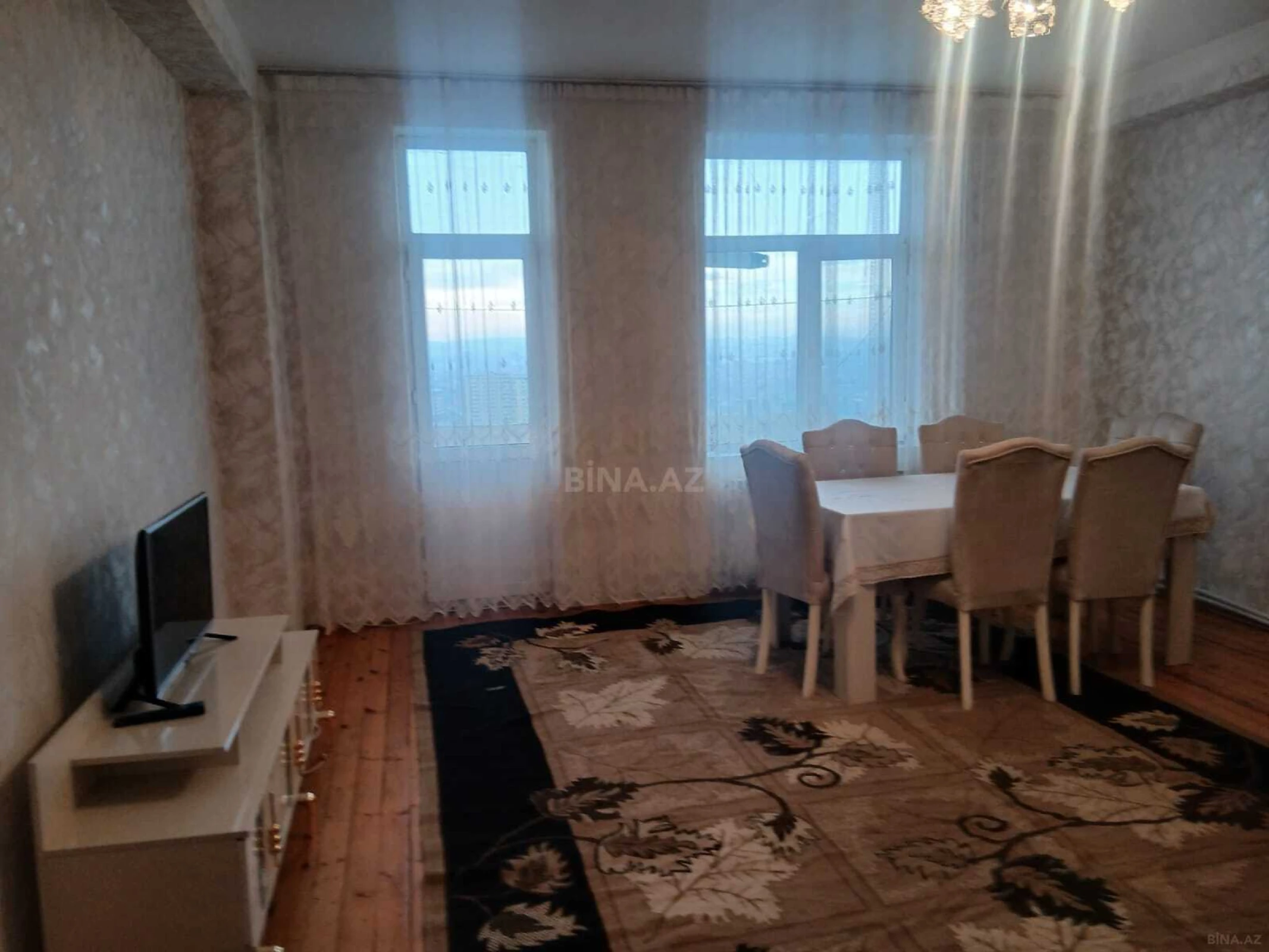 Kirayə verilir 3 otaqlı mənzil 125 m²