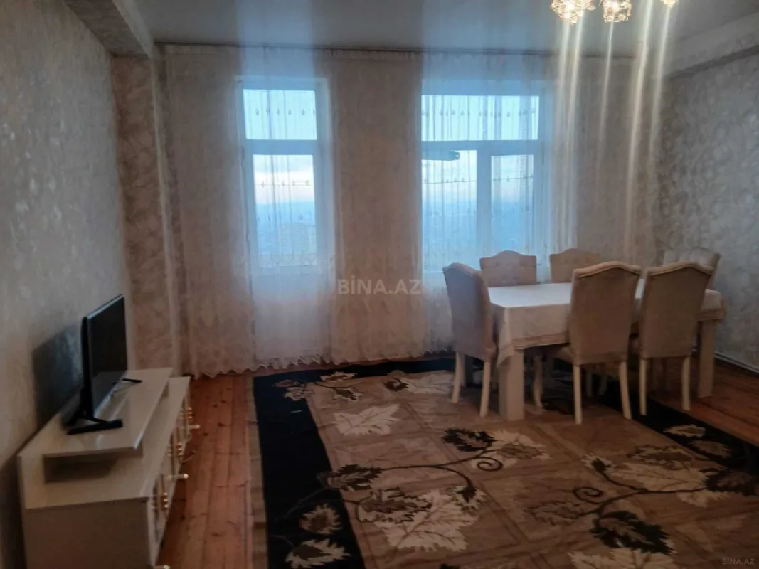 Kirayə verilir 3 otaqlı mənzil 125 m²