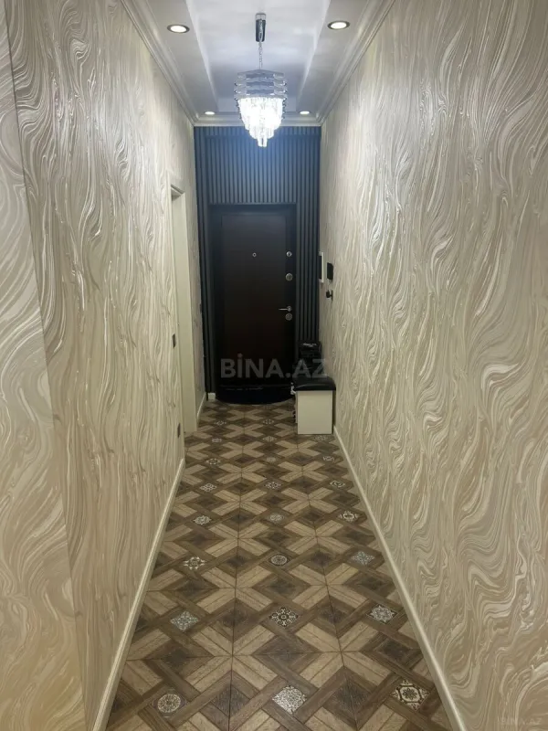 Satılır 4 otaqlı mənzil 156 m²