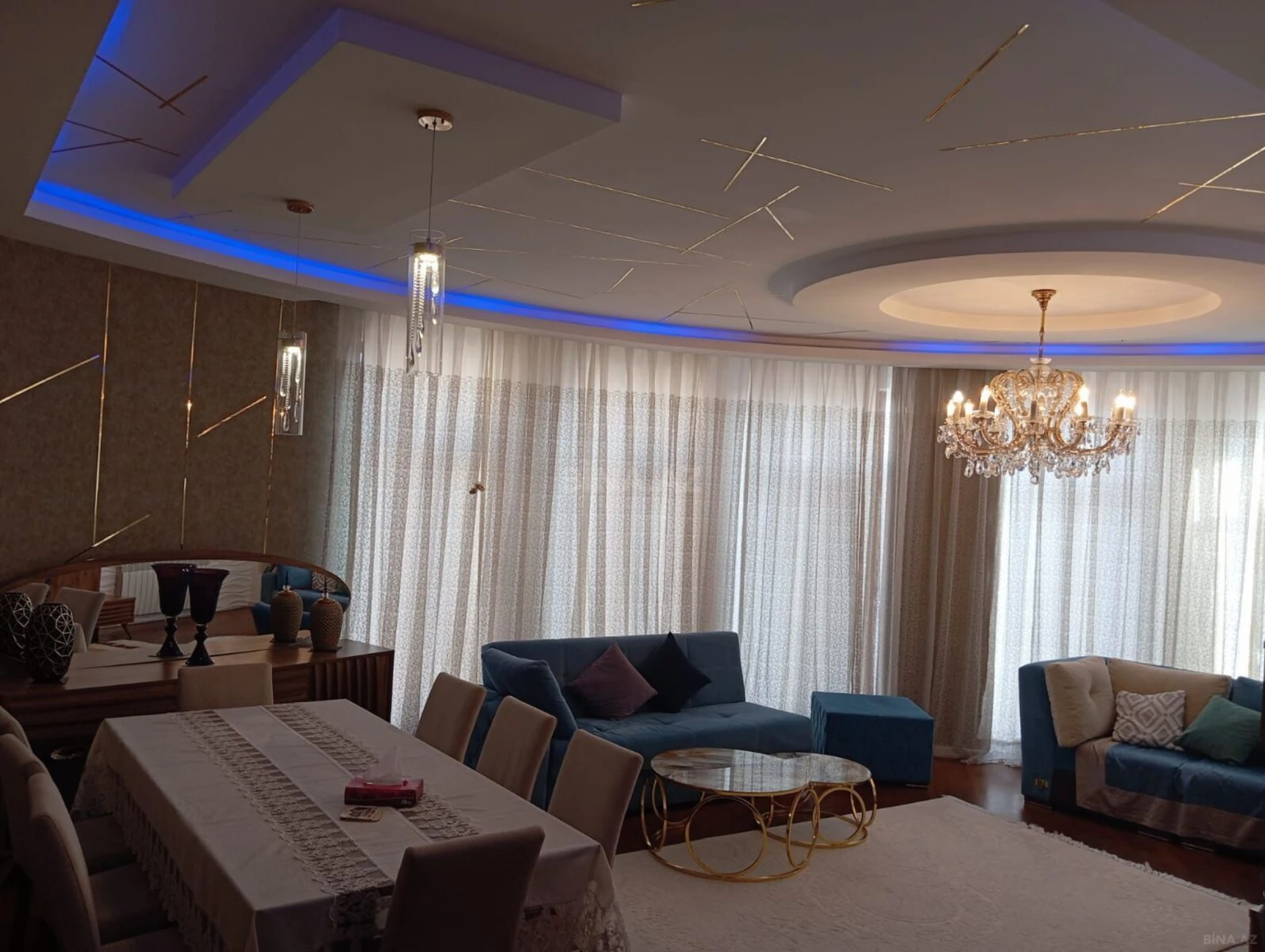 Satılır 4 otaqlı mənzil 156 m²