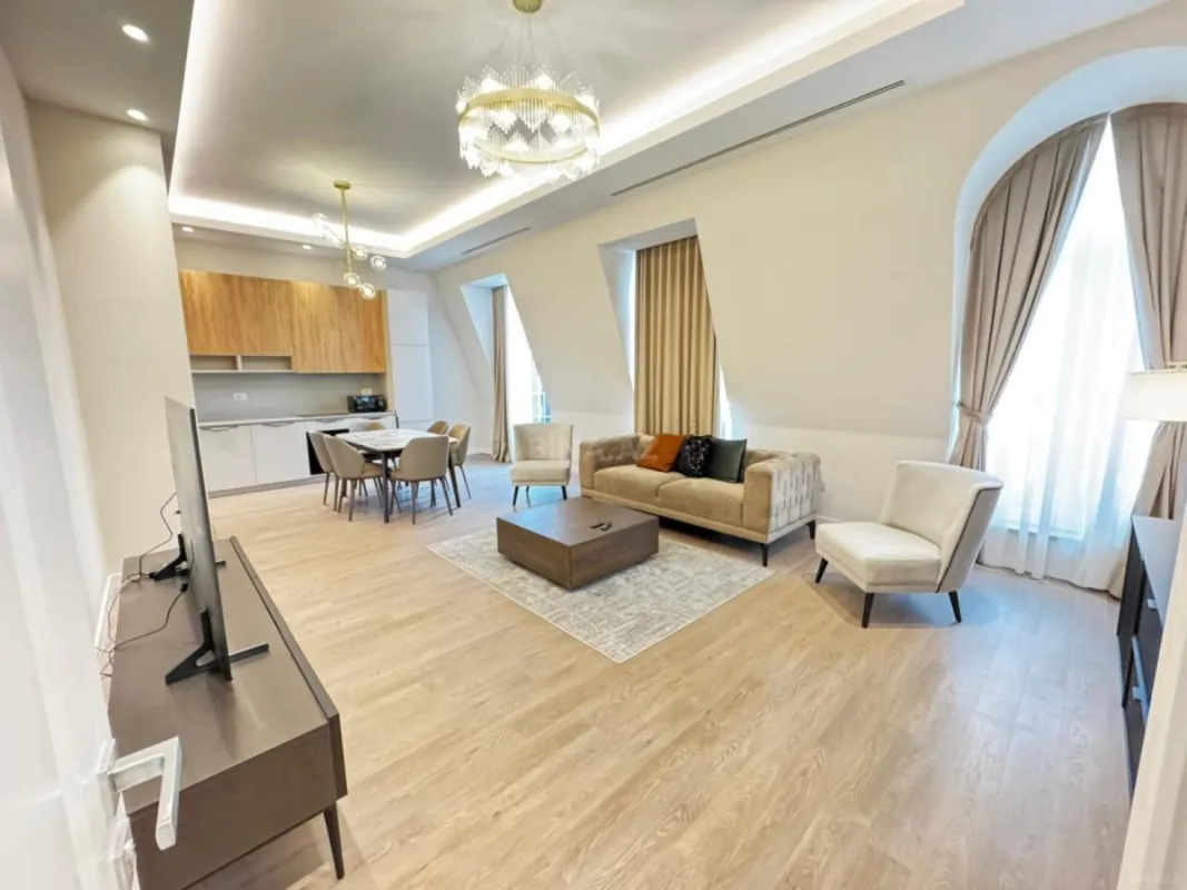 Kirayə verilir 3 otaqlı mənzil 100 m²