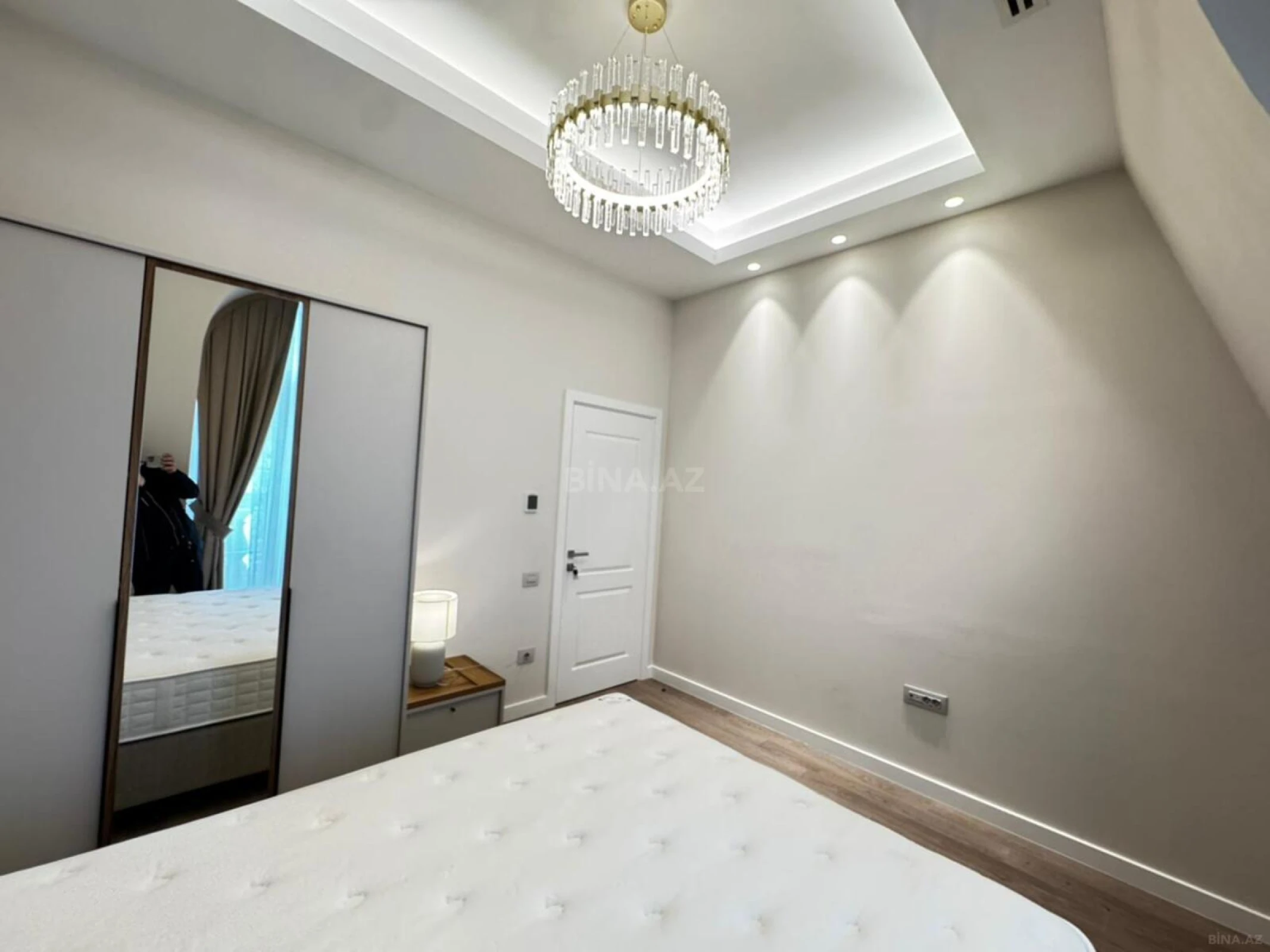 Kirayə verilir 3 otaqlı mənzil 100 m²