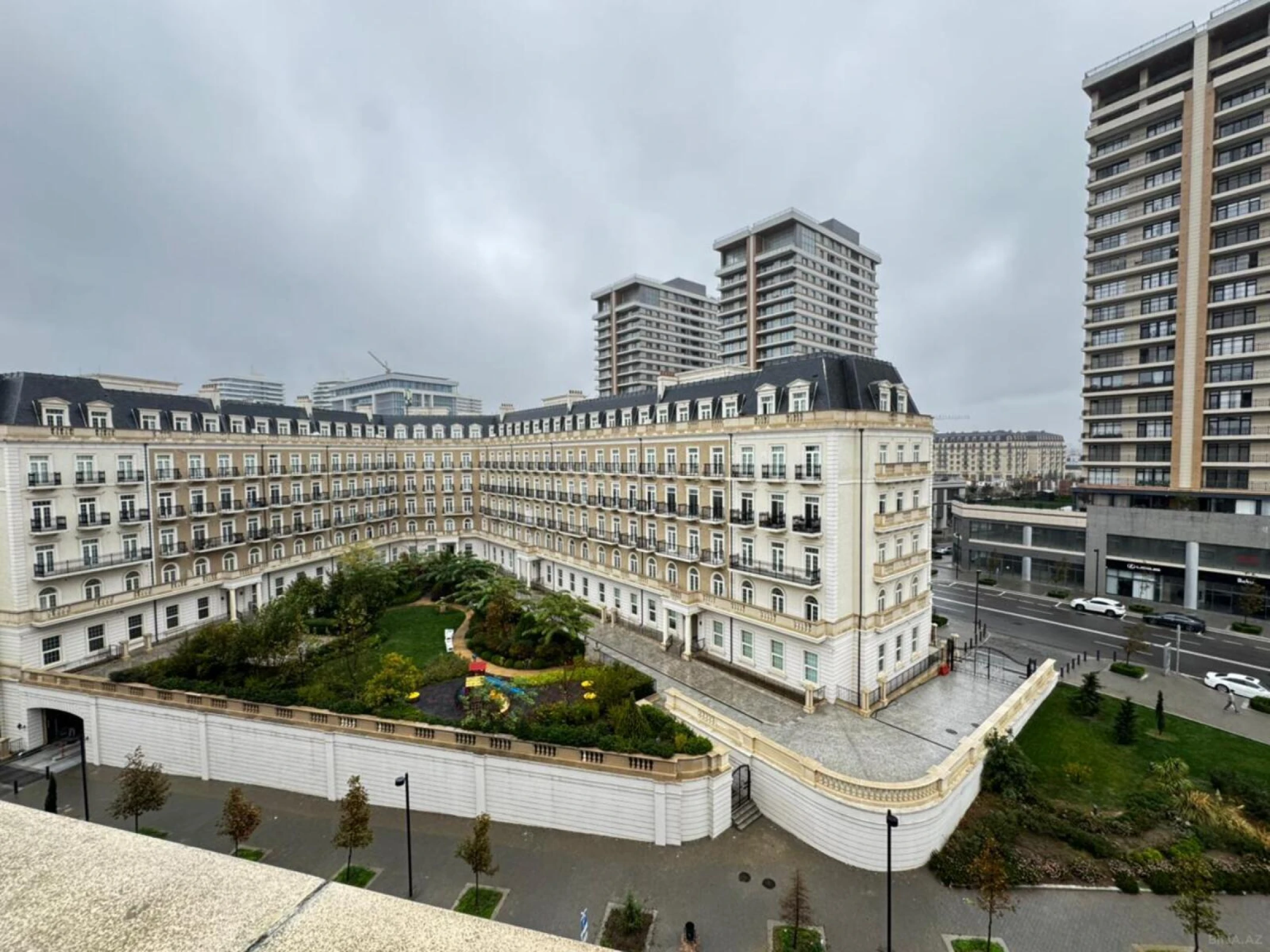 Kirayə verilir 3 otaqlı mənzil 100 m²