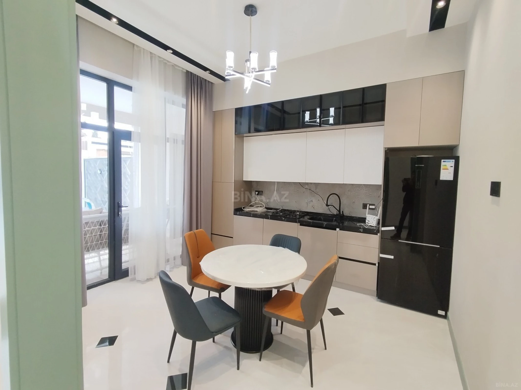 Satılır 4 otaqlı həyət evi 170 m²