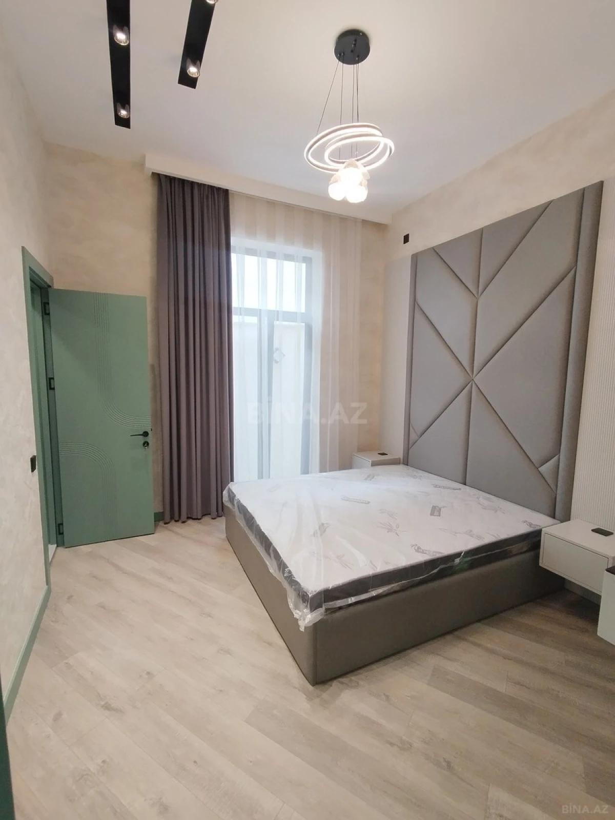 Satılır 4 otaqlı həyət evi 170 m²