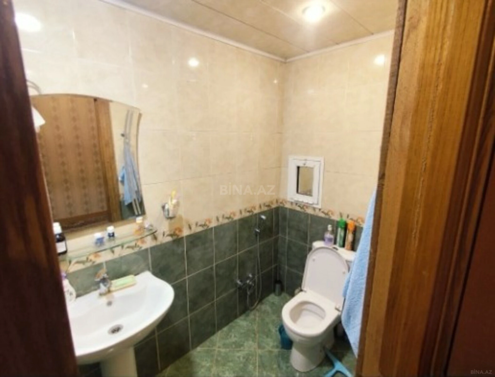 Satılır 2 otaqlı mənzil 95 m²