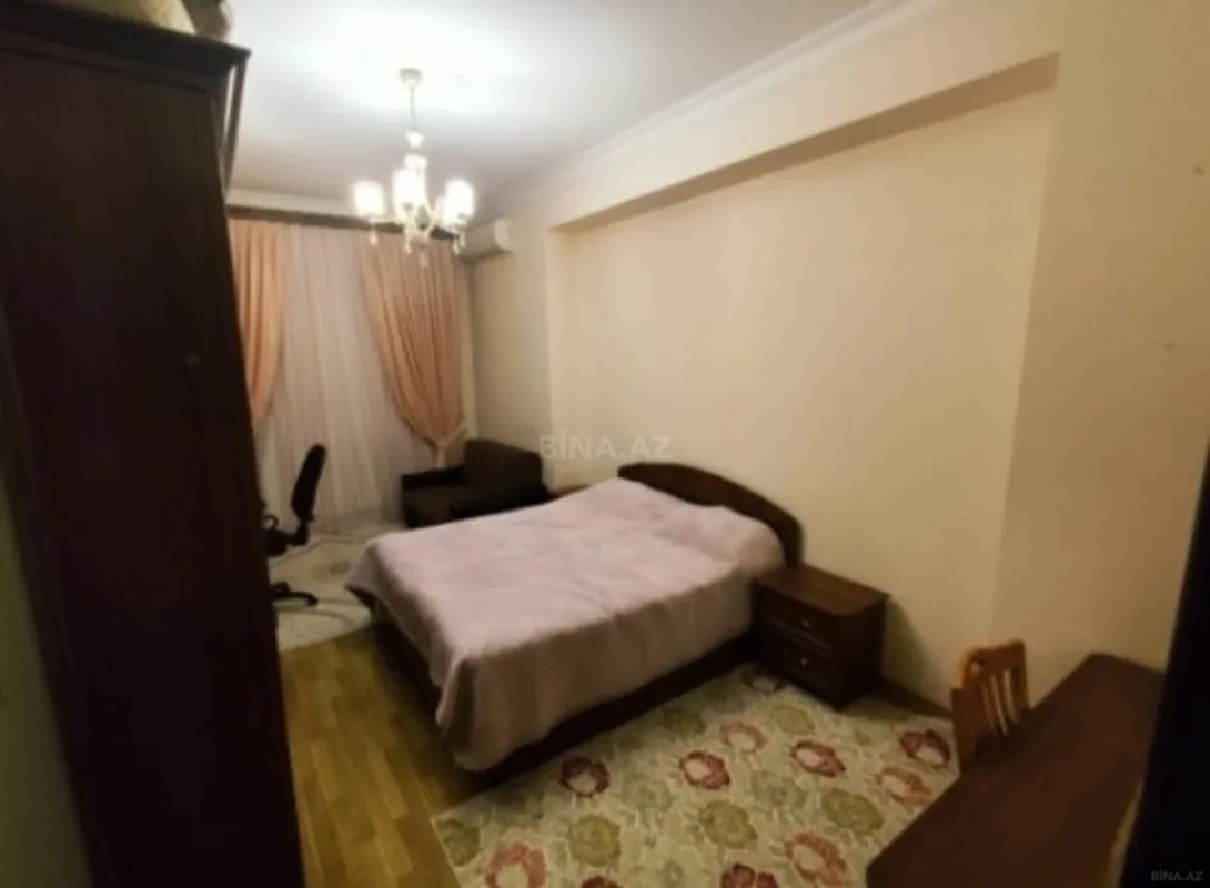 Satılır 2 otaqlı mənzil 95 m²