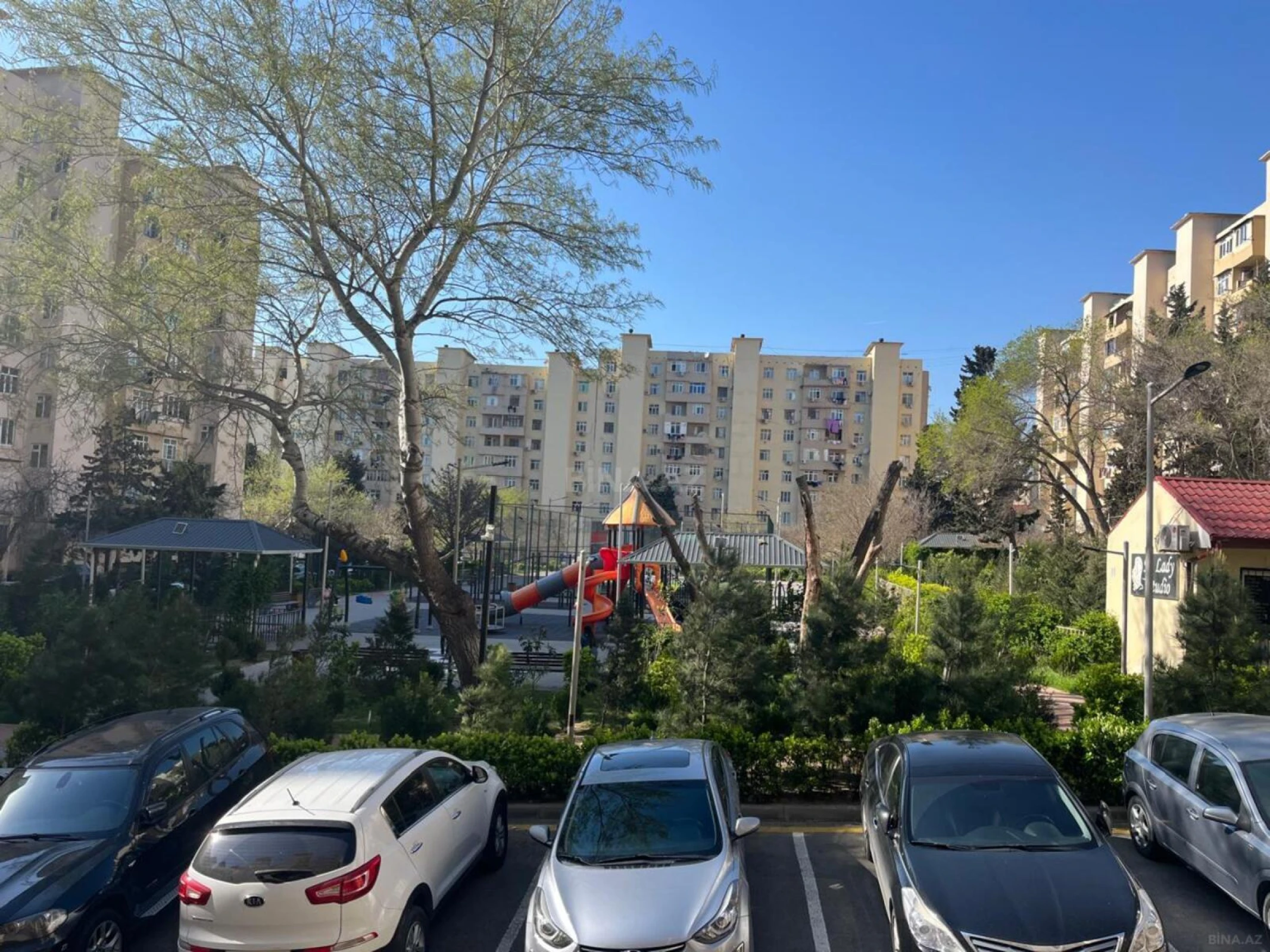 Satılır 3 otaqlı mənzil 90 m²