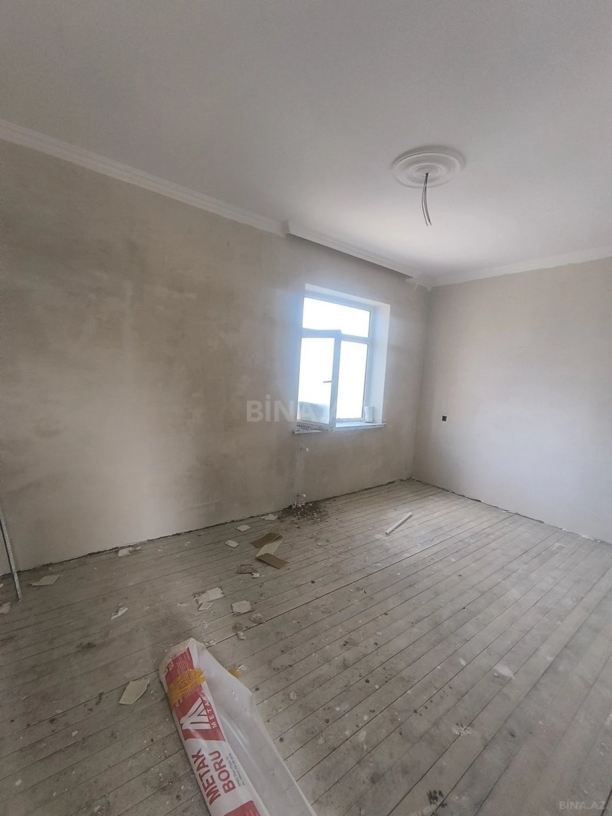 Satılır 3 otaqlı həyət evi 100 m²