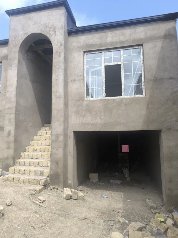 Satılır 3 otaqlı həyət evi 100 m²