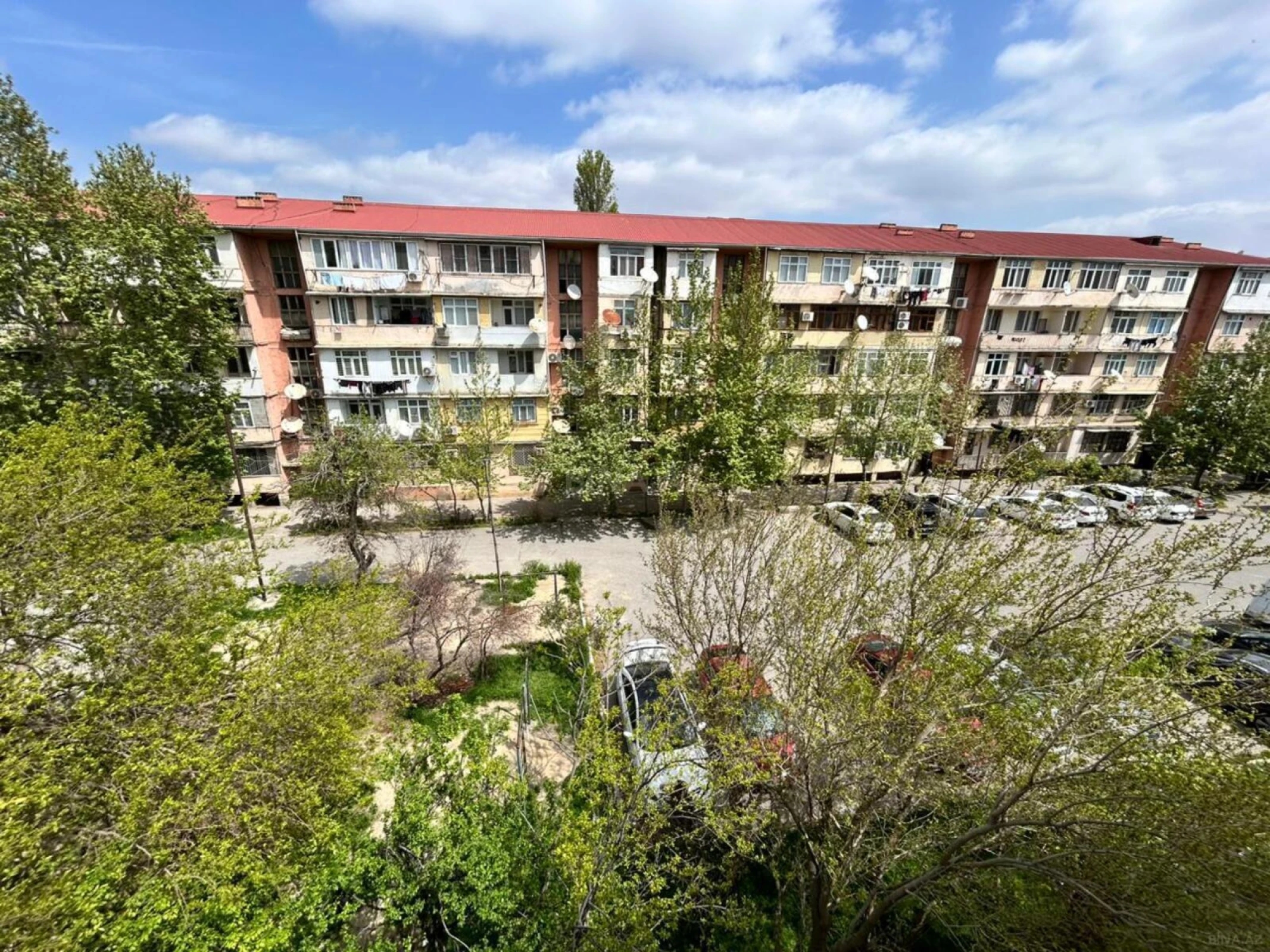 Satılır 2 otaqlı mənzil 65 m²