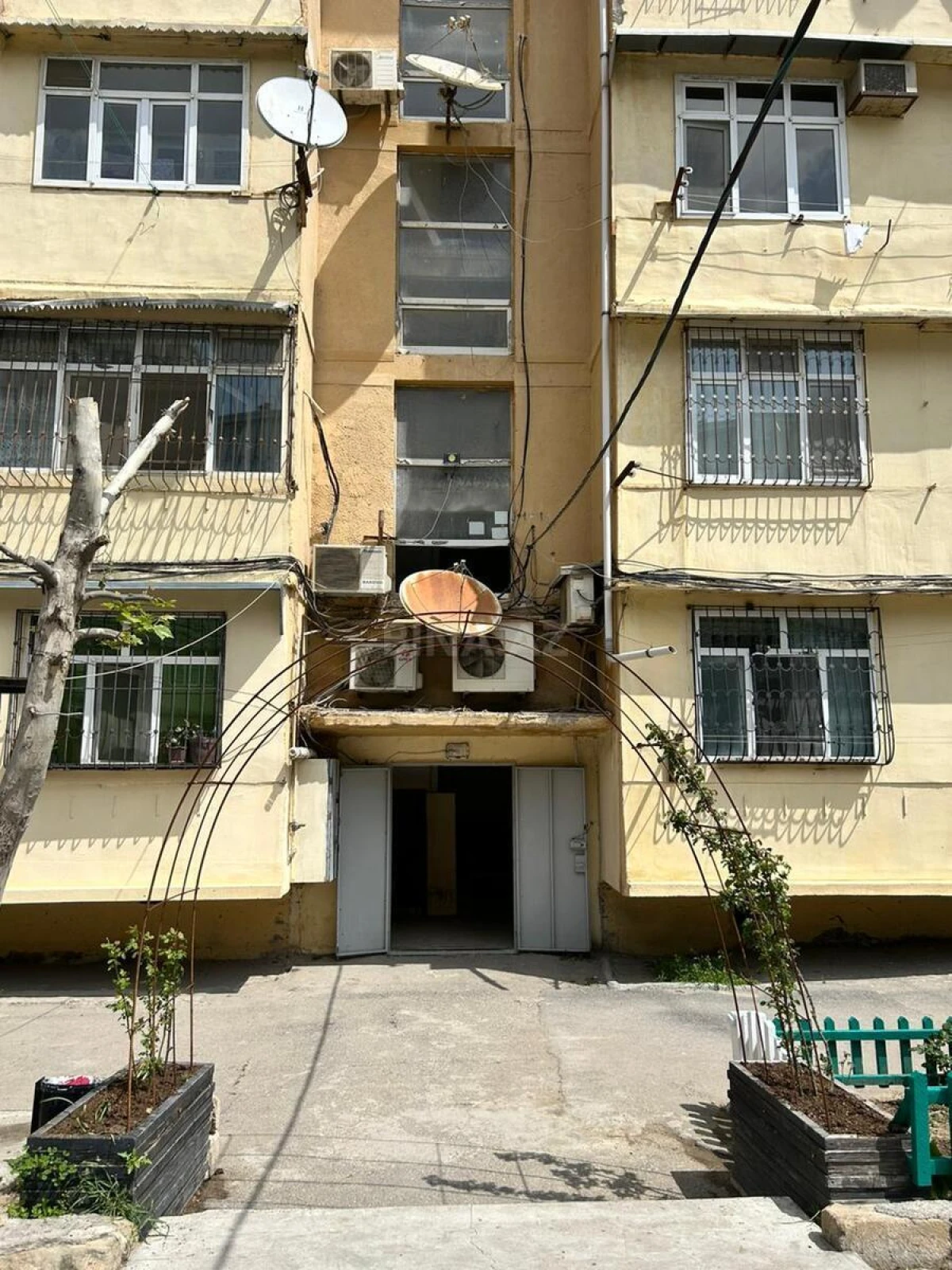 Satılır 2 otaqlı mənzil 65 m²