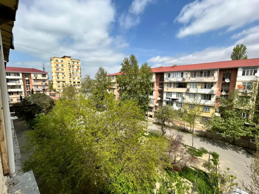 Satılır 2 otaqlı mənzil 65 m²