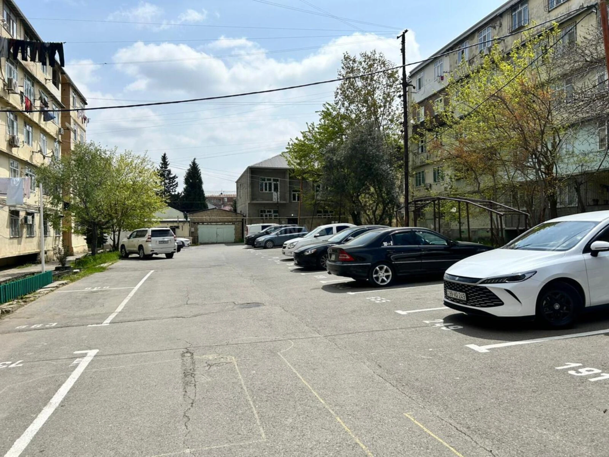 Satılır 2 otaqlı mənzil 65 m²