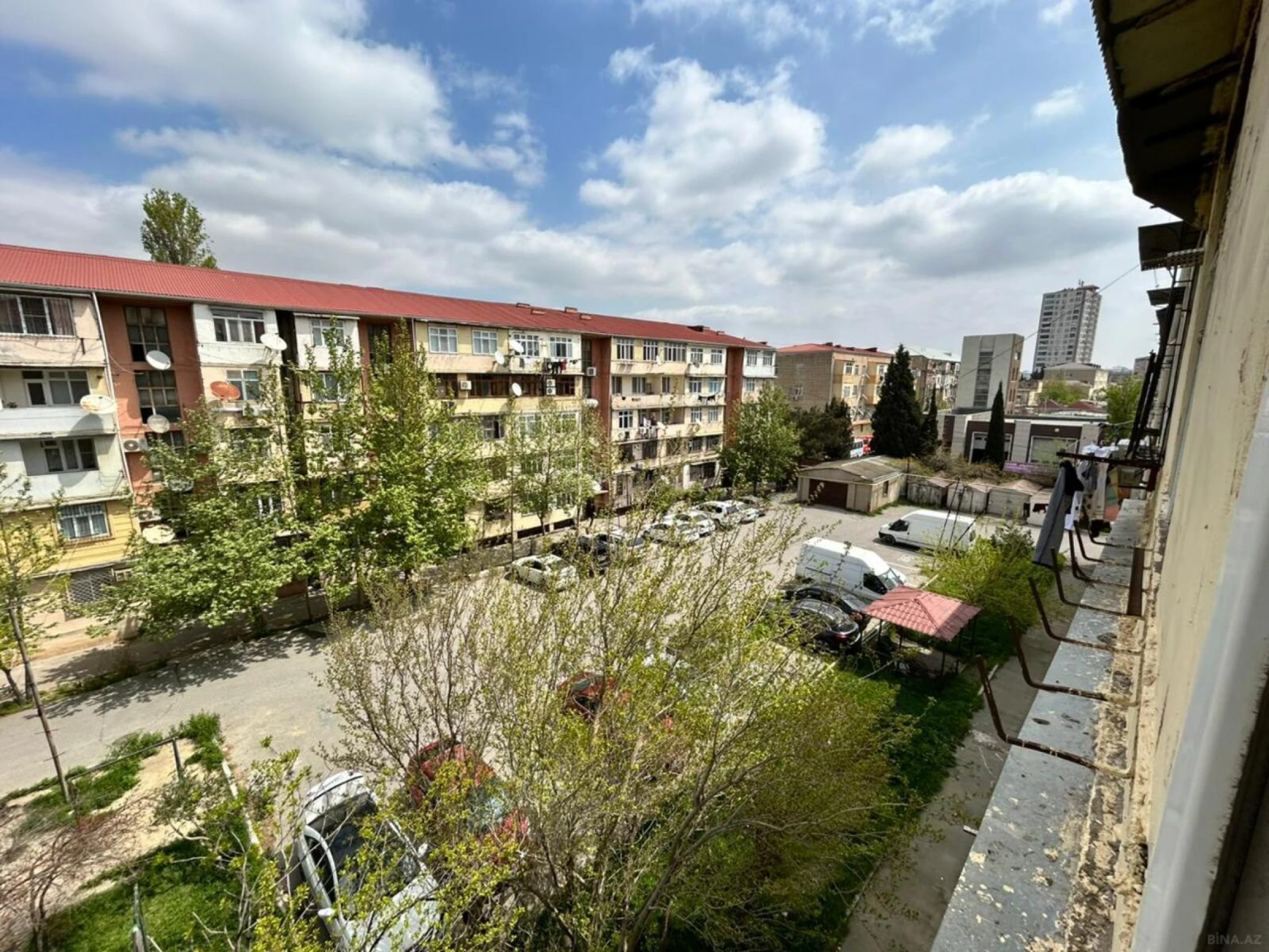 Satılır 2 otaqlı mənzil 65 m²