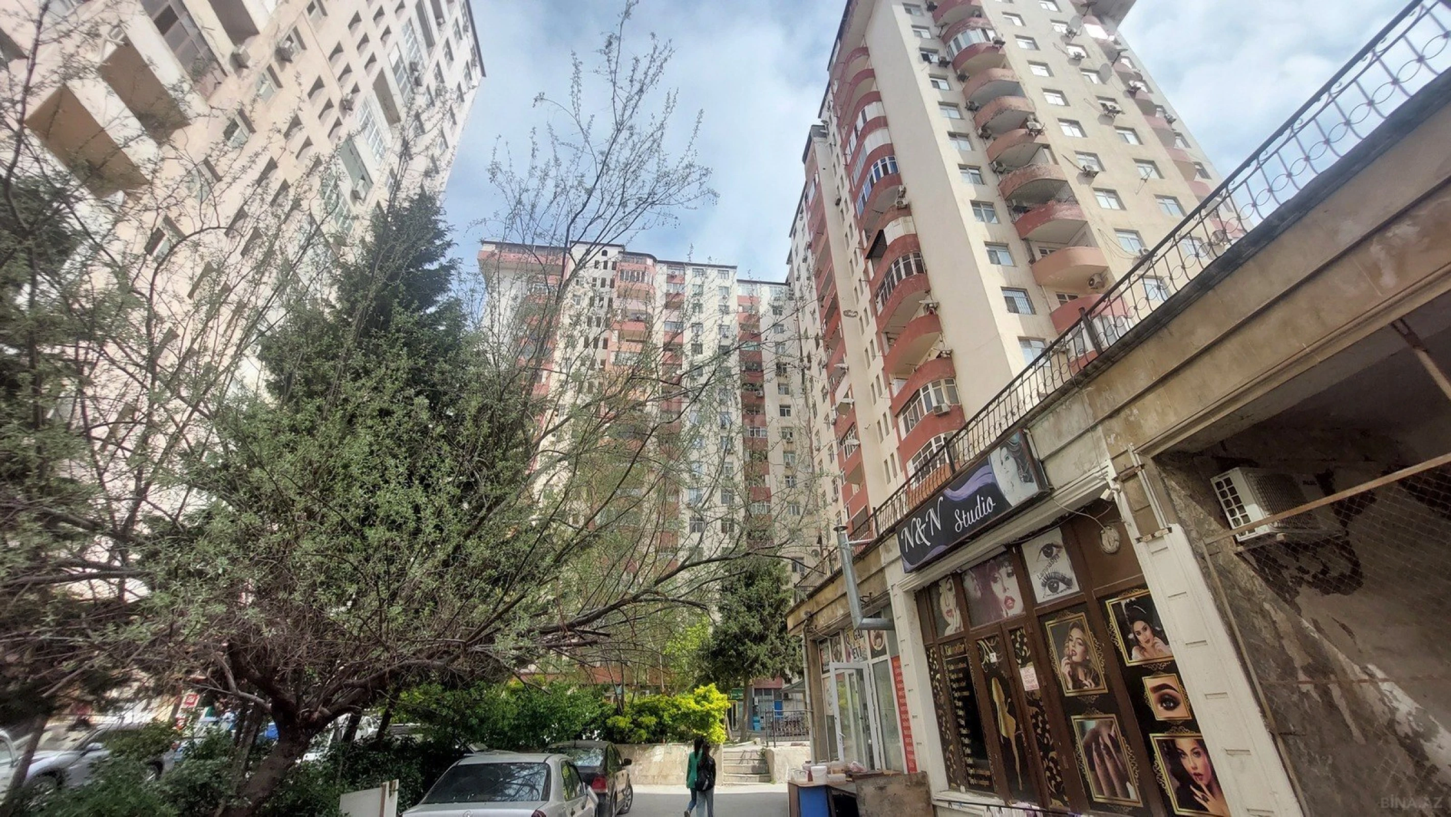 Satılır 3 otaqlı mənzil 82 m²