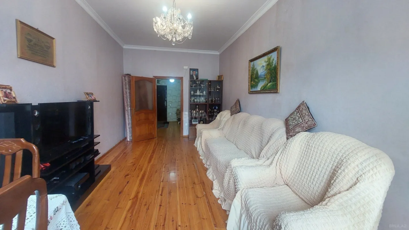 Satılır 3 otaqlı mənzil 82 m²