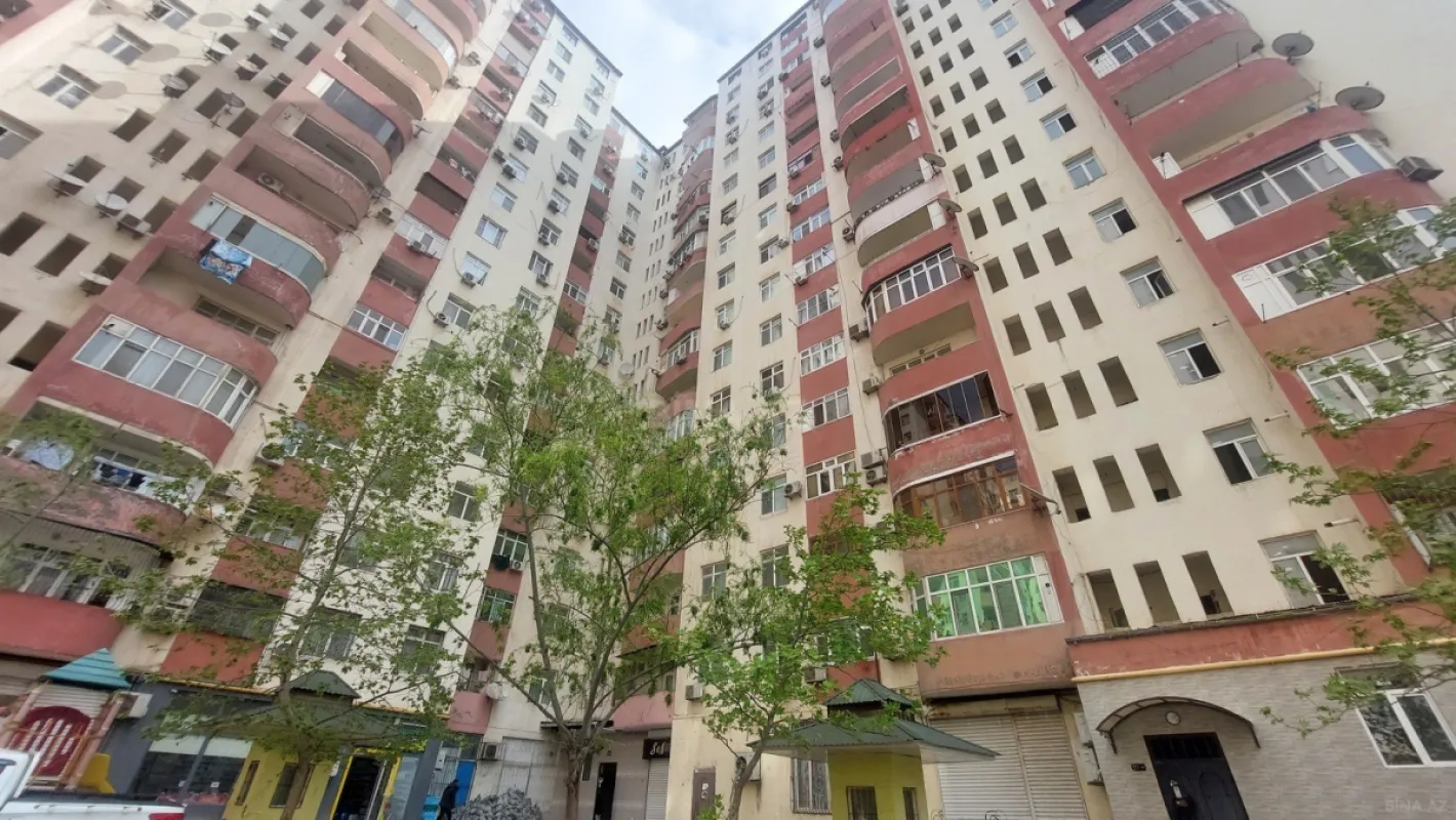 Satılır 3 otaqlı mənzil 82 m²