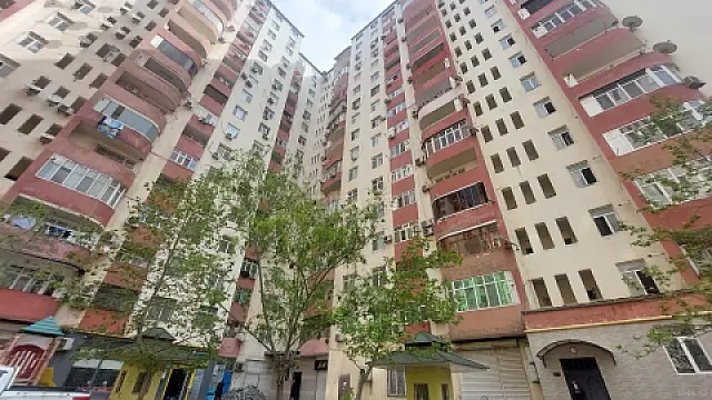 Satılır 3 otaqlı mənzil 82 m²