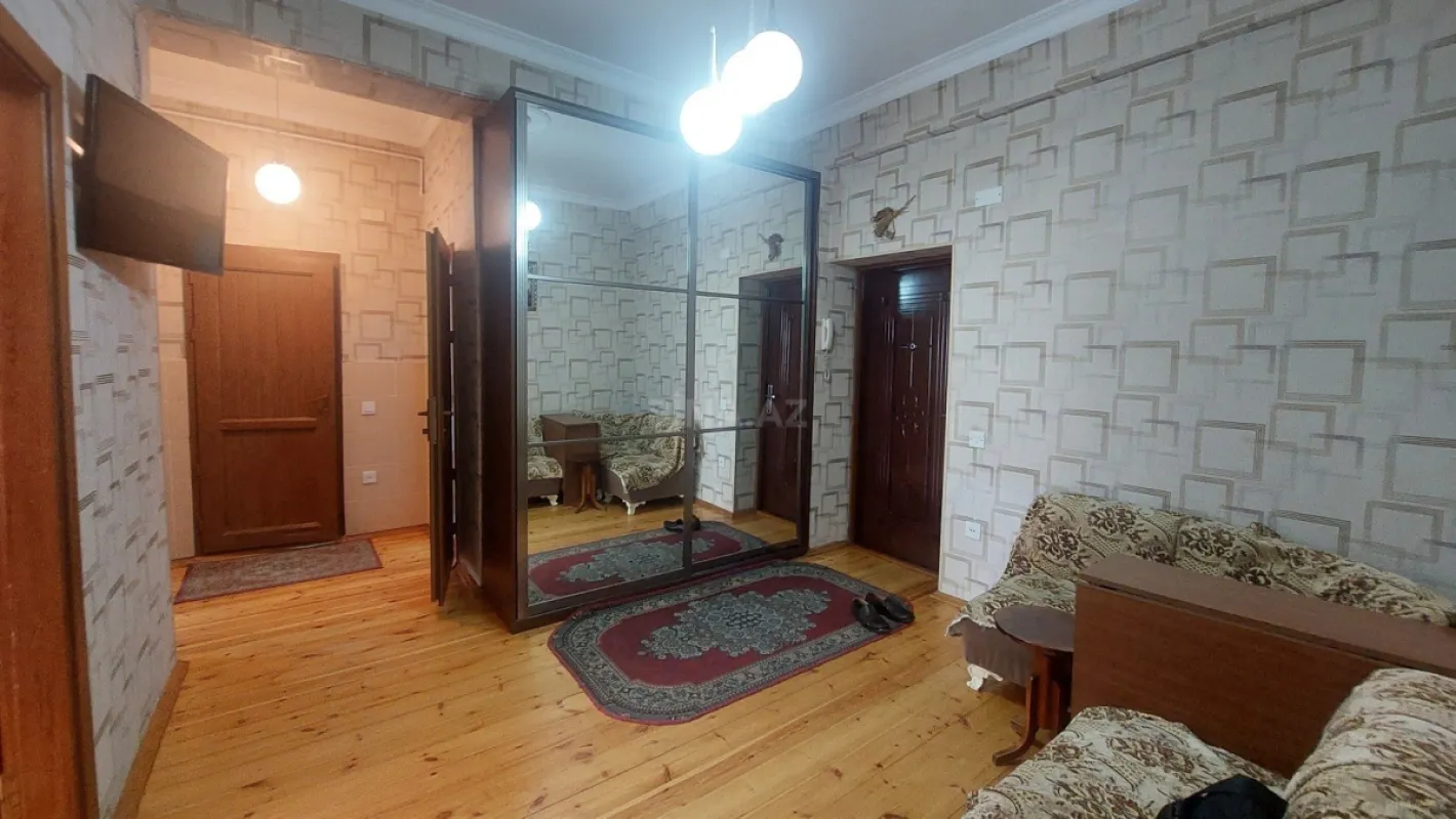 Satılır 3 otaqlı mənzil 82 m²