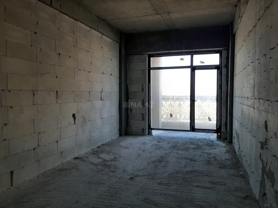 Satılır 3 otaqlı mənzil 130 m²