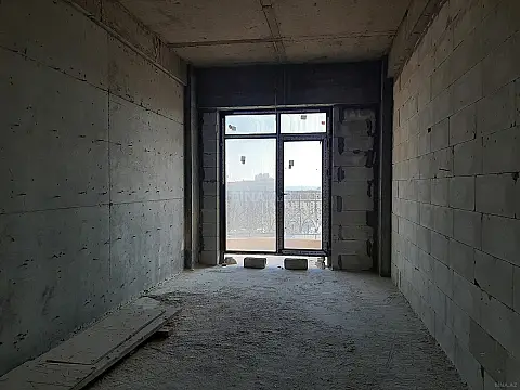 Satılır 3 otaqlı mənzil 130 m²
