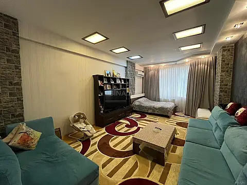 Satılır 3 otaqlı mənzil 111 m²