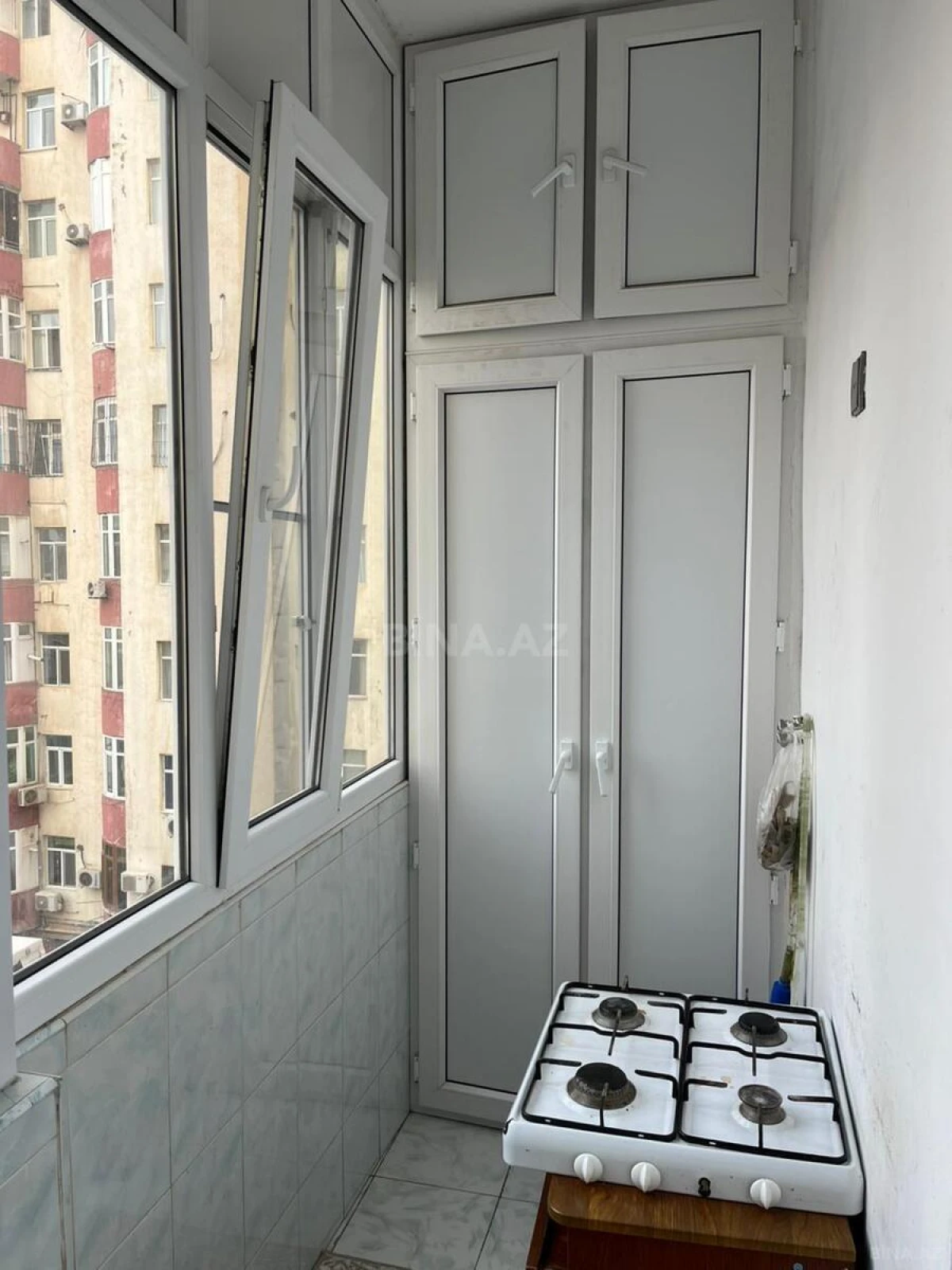 Satılır 3 otaqlı mənzil 111 m²