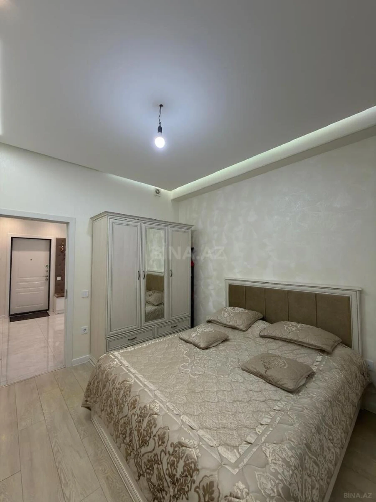 Satılır 2 otaqlı mənzil 60 m²