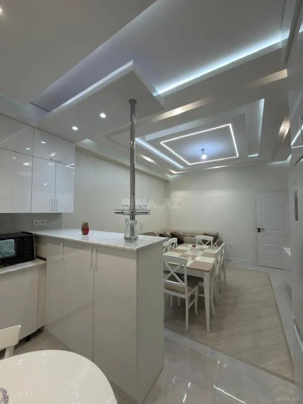 Satılır 2 otaqlı mənzil 60 m²