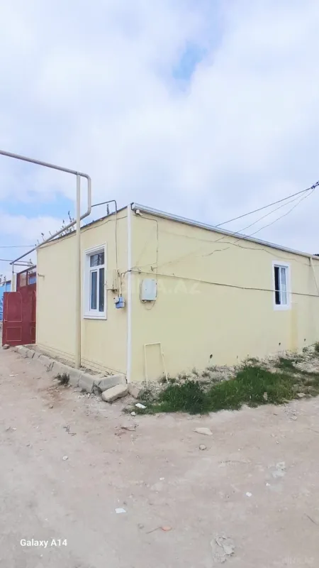 Satılır 2 otaqlı həyət evi 40 m²