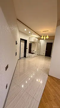 Kirayə verilir 2 otaqlı mənzil 90 m²