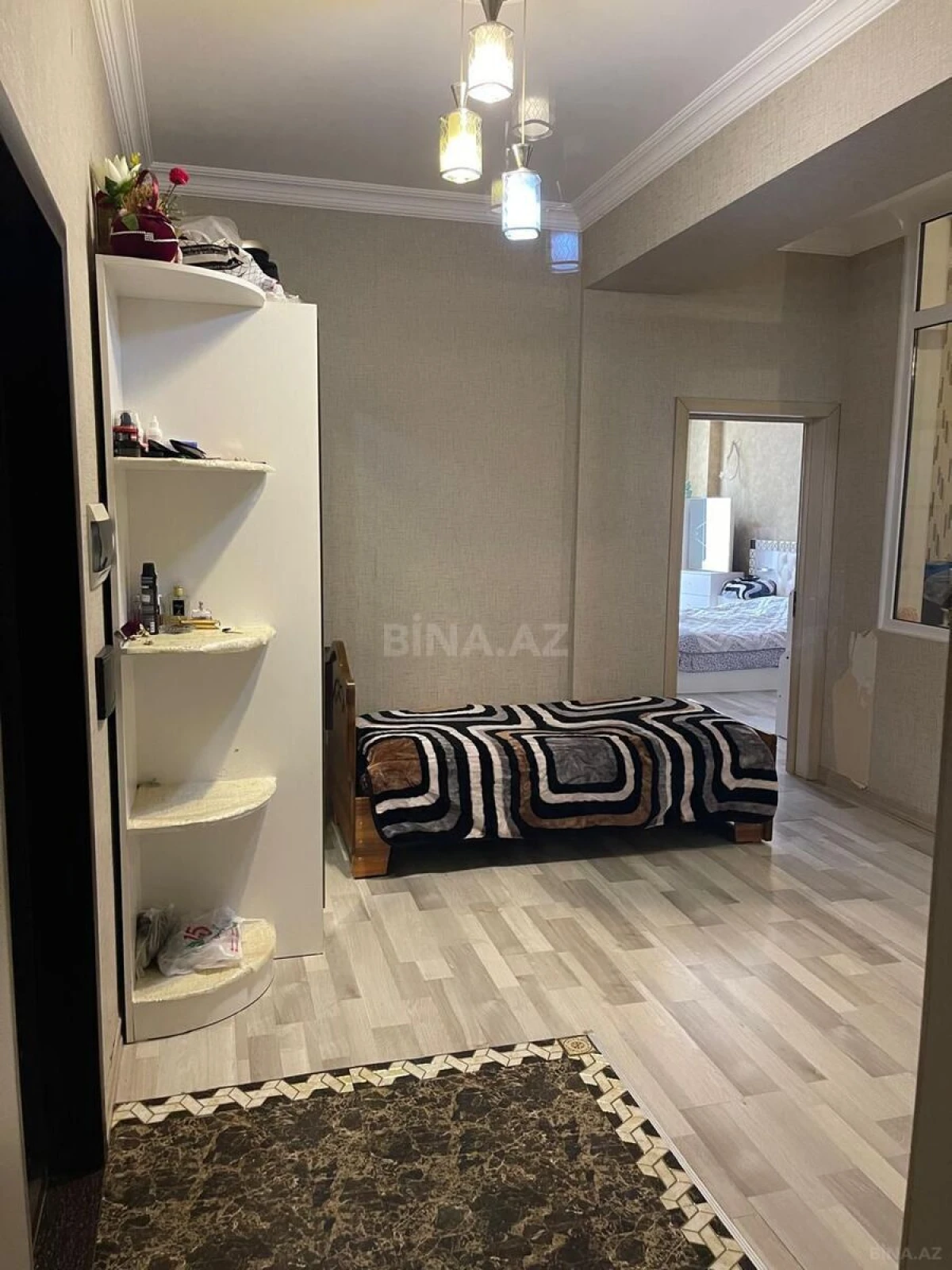 Satılır 3 otaqlı mənzil 102 m²
