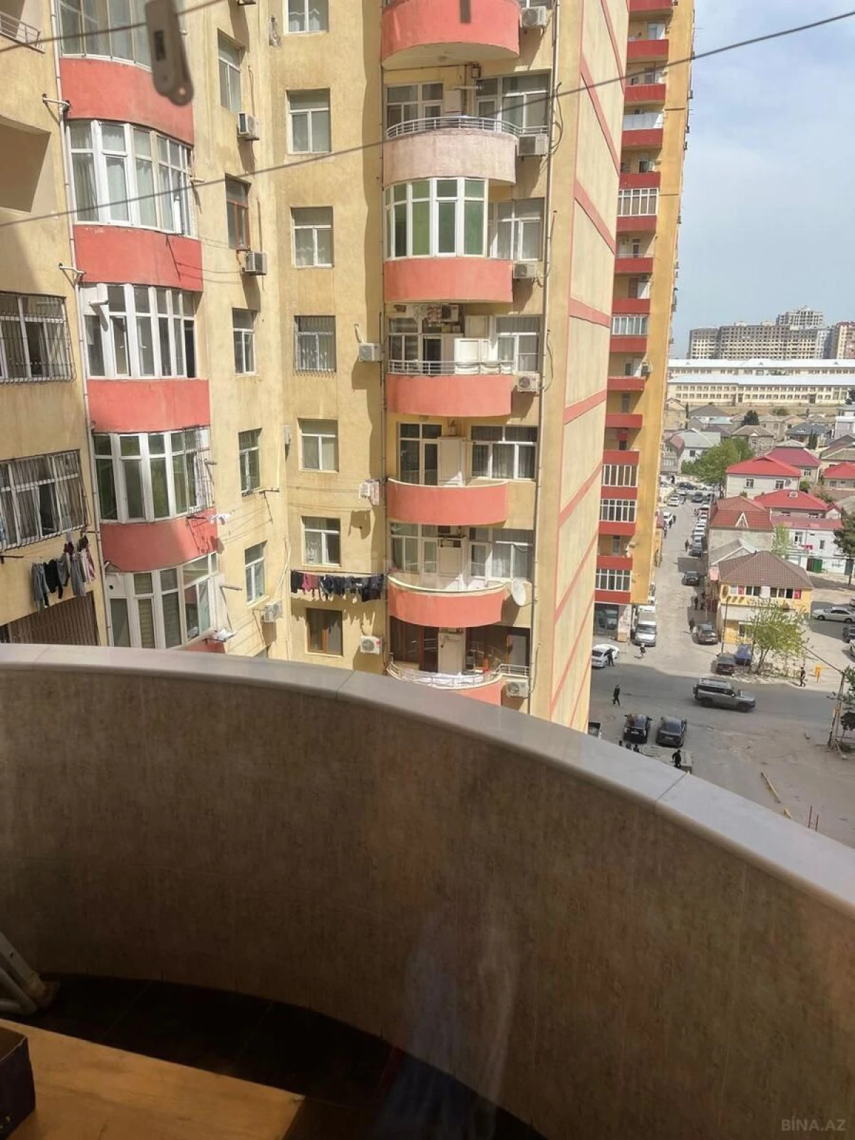 Satılır 3 otaqlı mənzil 102 m²