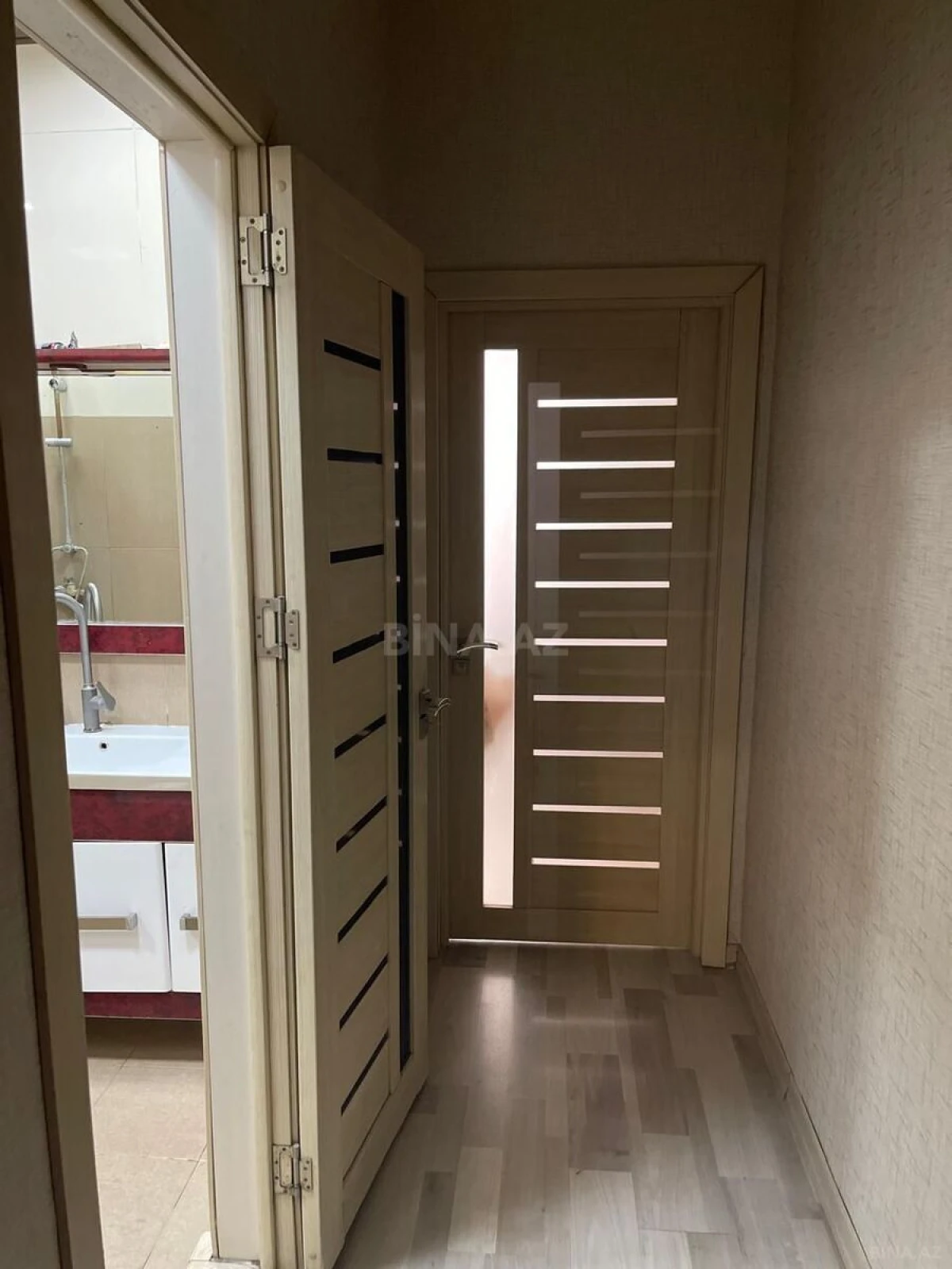 Satılır 3 otaqlı mənzil 102 m²