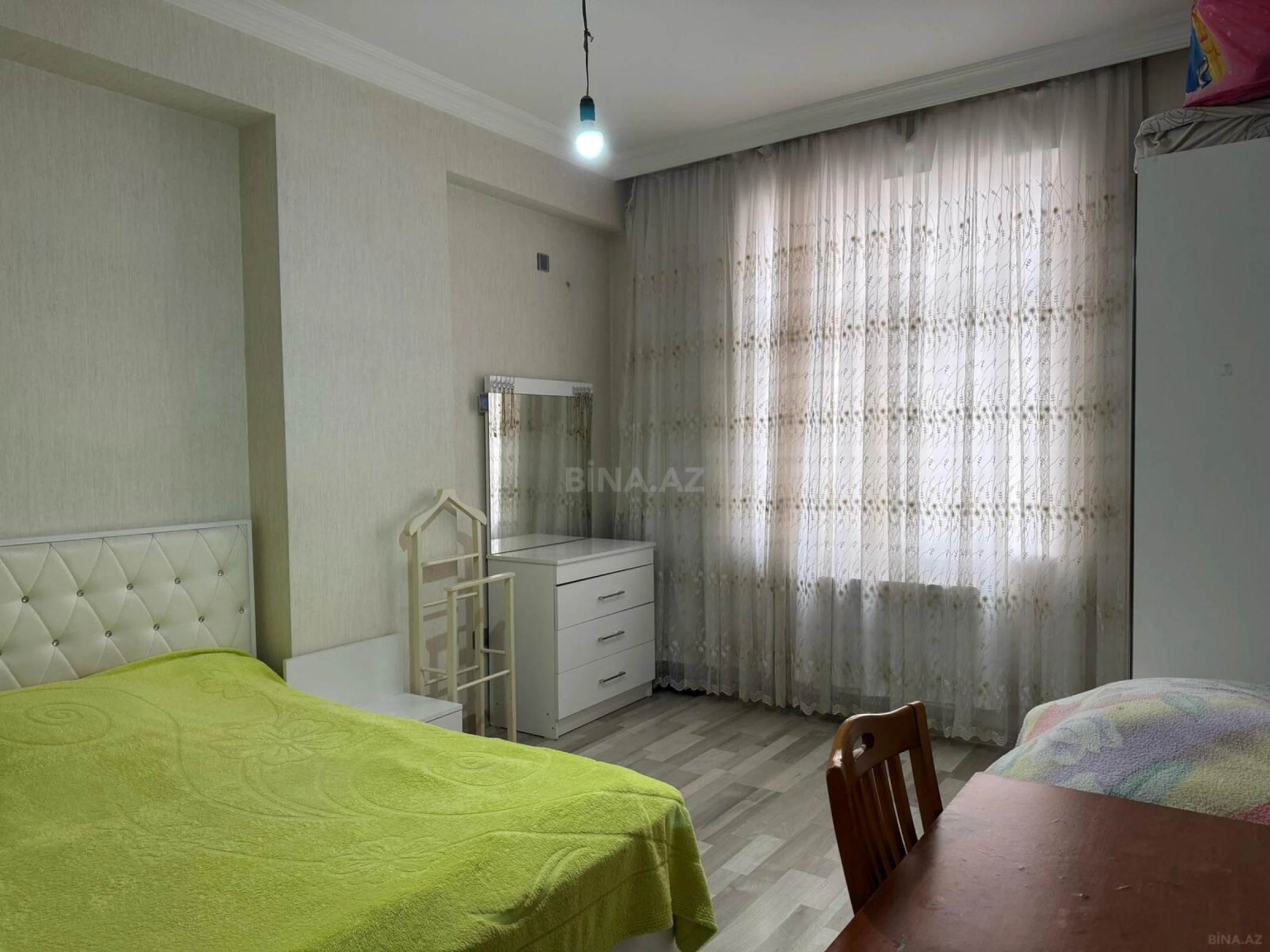 Satılır 3 otaqlı mənzil 102 m²