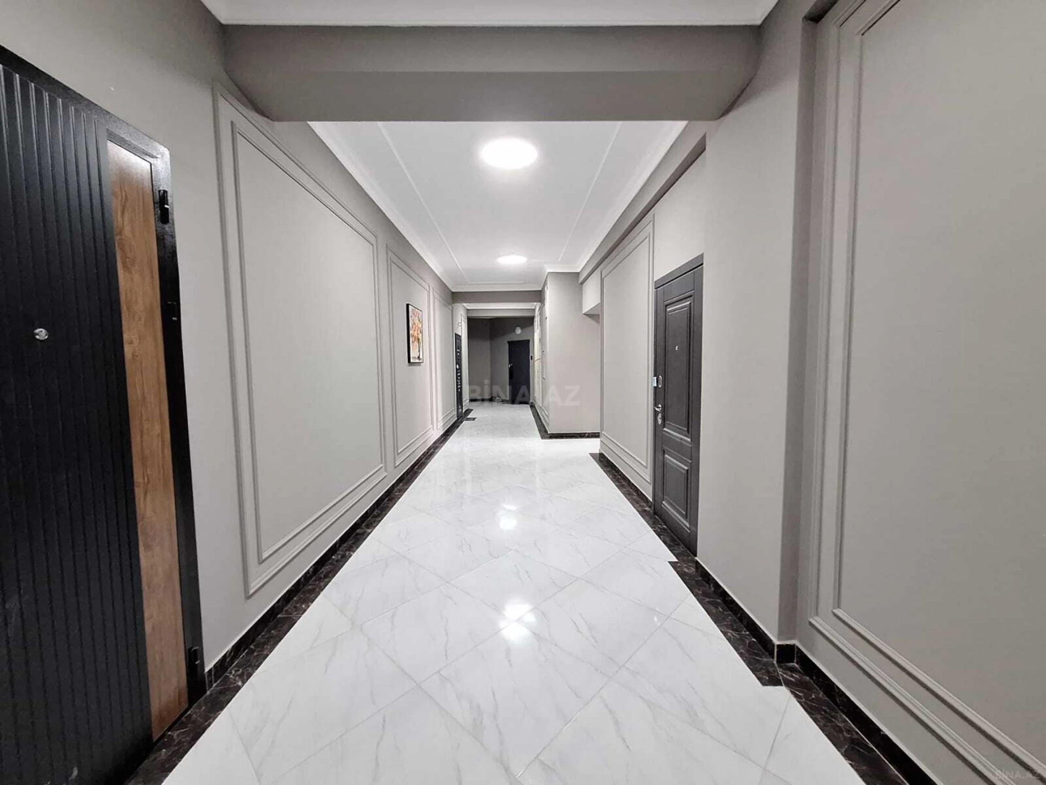 Satılır 2 otaqlı mənzil 145 m²