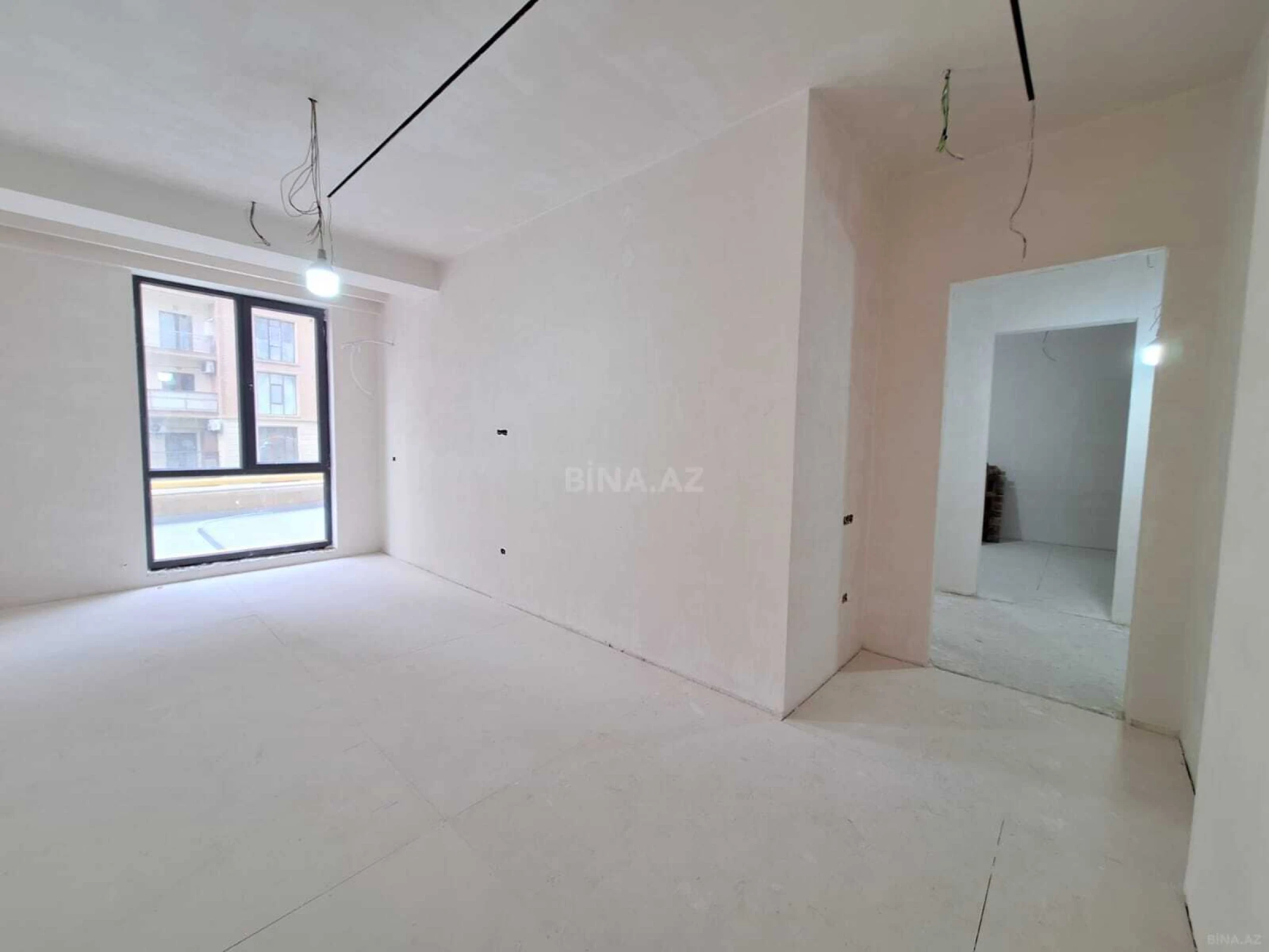 Satılır 2 otaqlı mənzil 145 m²