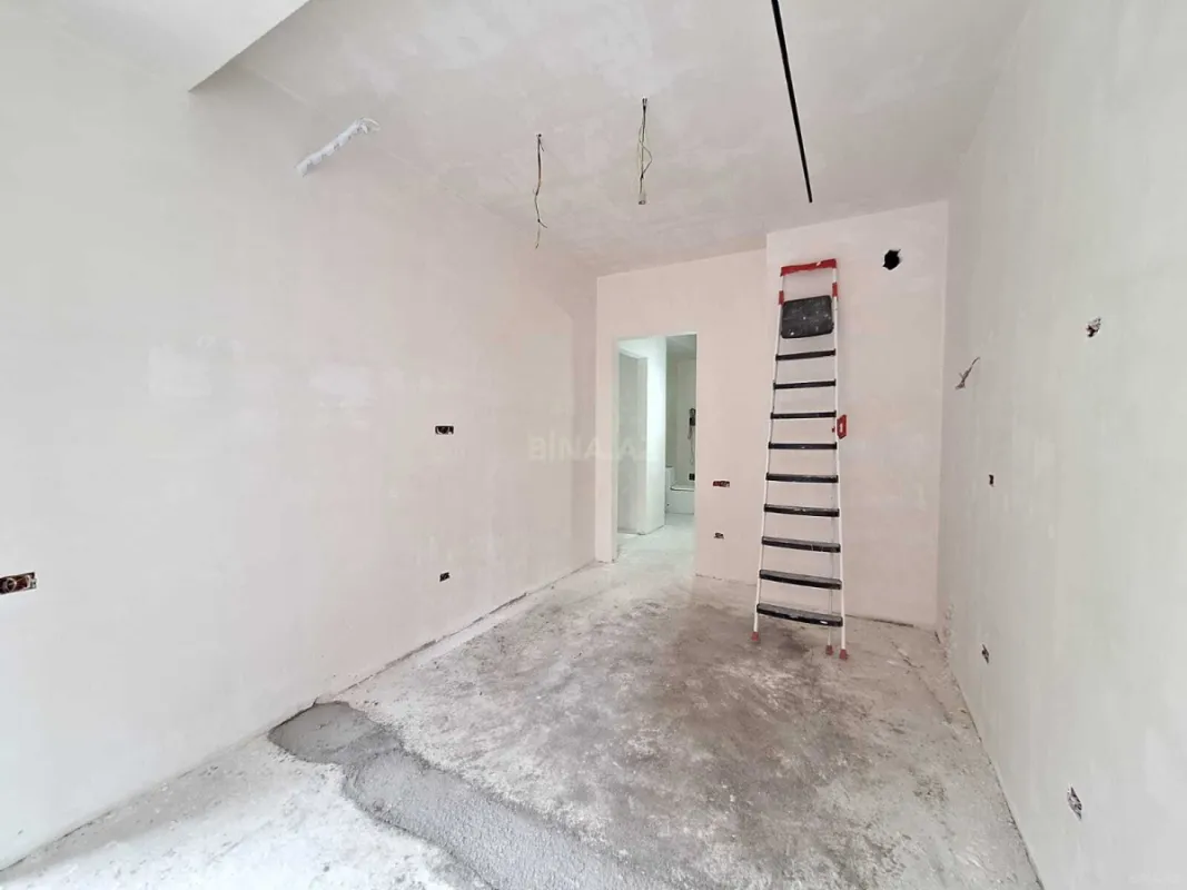 Satılır 2 otaqlı mənzil 145 m²