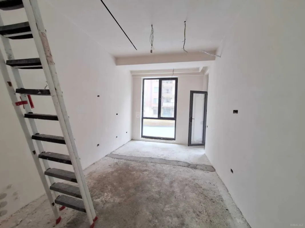 Satılır 2 otaqlı mənzil 145 m²